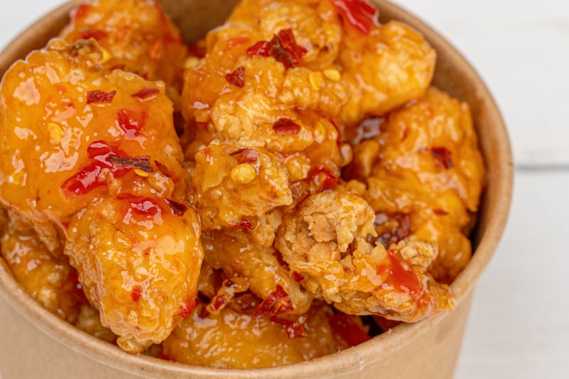 Crispy wings with choice of sauce